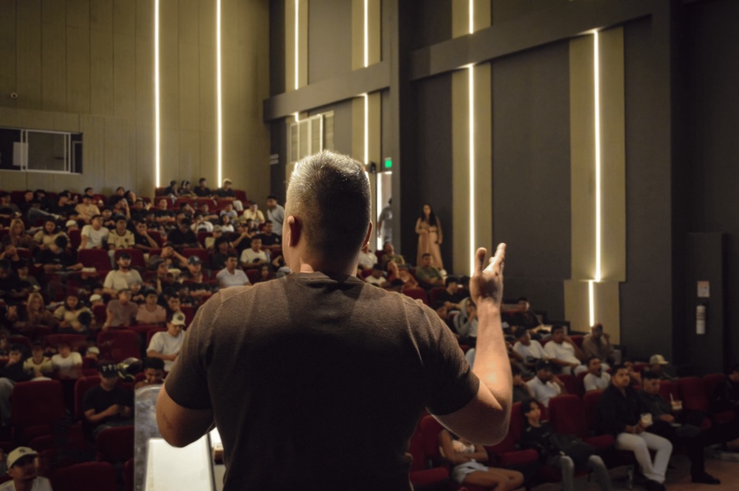 "Beyond the Prompt" talk by Webi Framework at Corporación Universitaria Latinoamericana, Barranquilla — photo 3